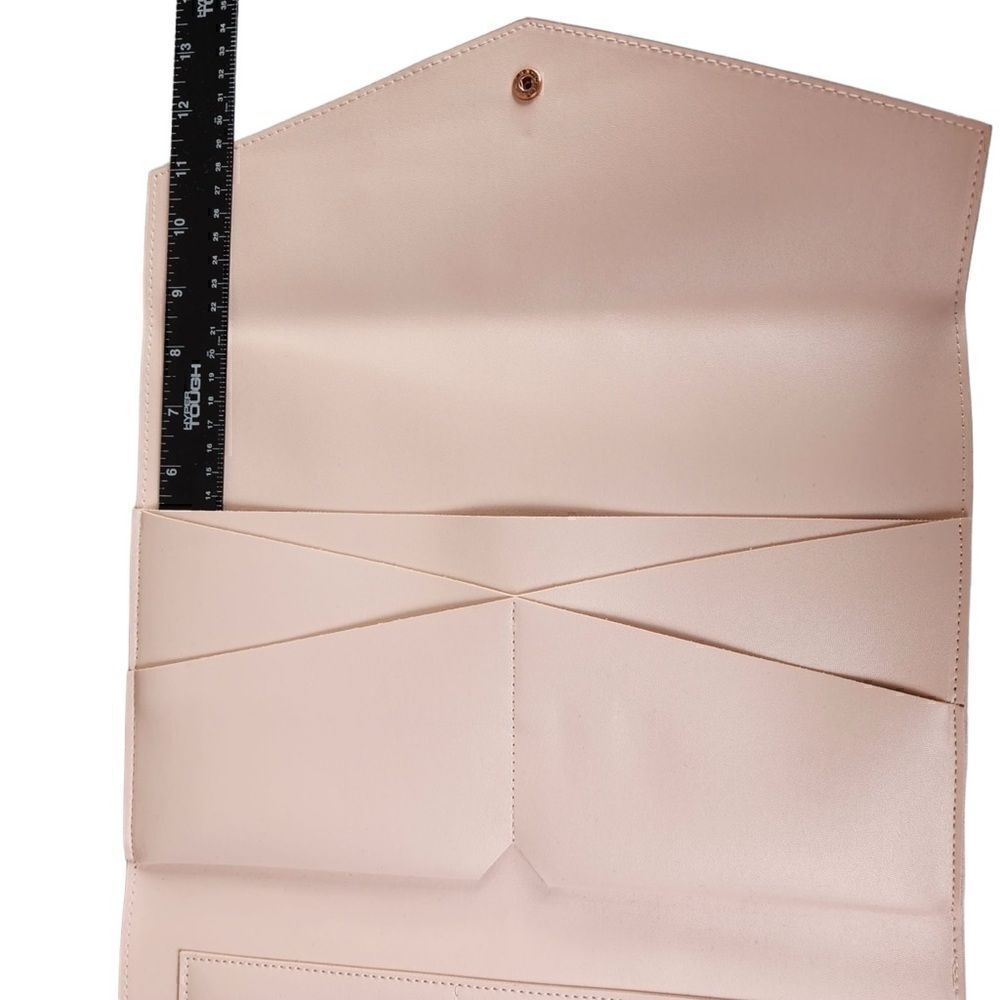 Glass Ladder & Co- The Meagan Portfolio in Blush Pink - Picture 13 of 14